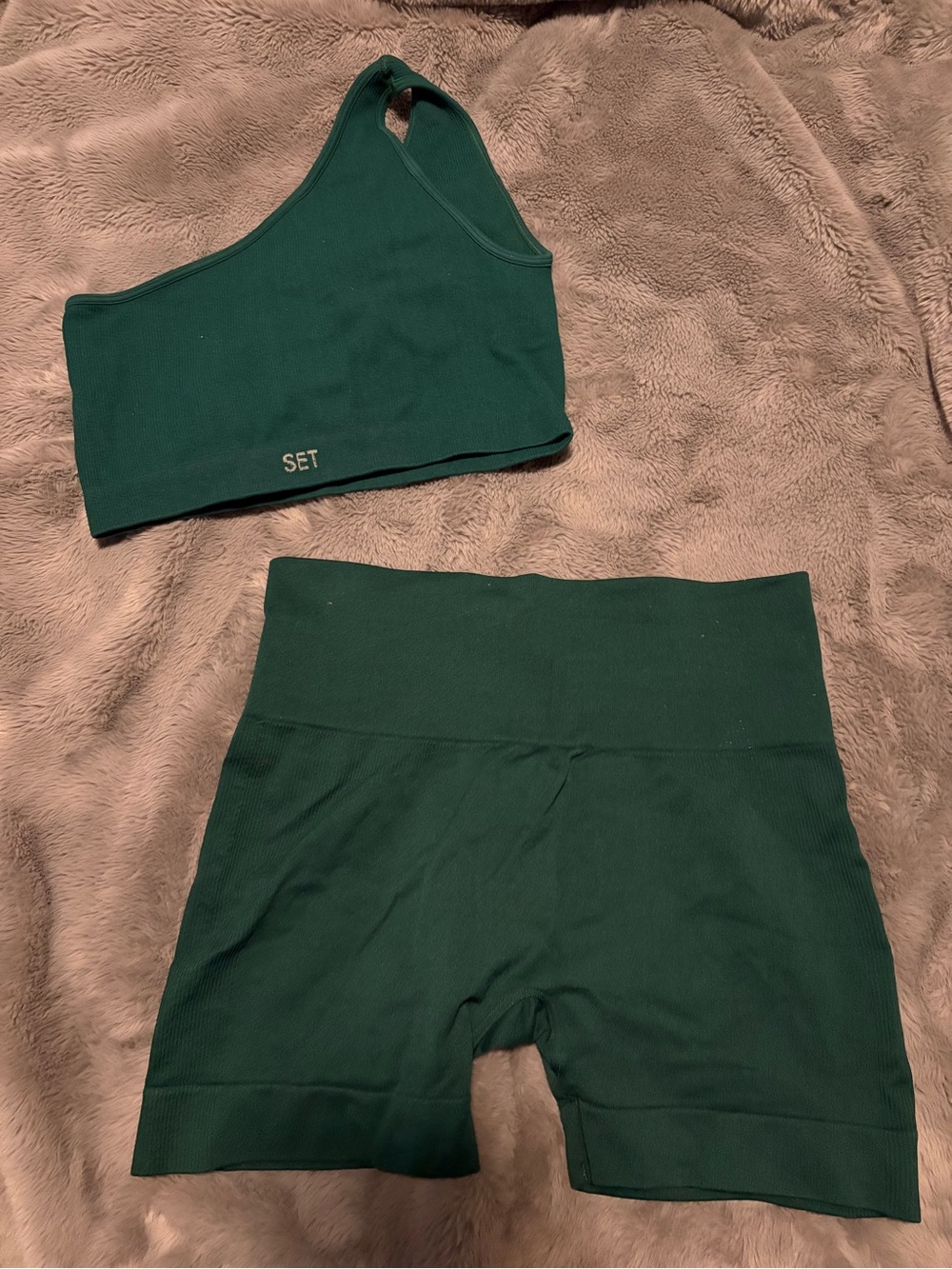 SET Active Dark Green Athletic Set